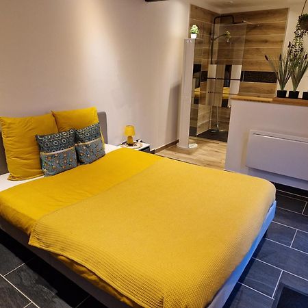Grand Studio 2 Personnes Saint-Amand-Montrond Exterior photo