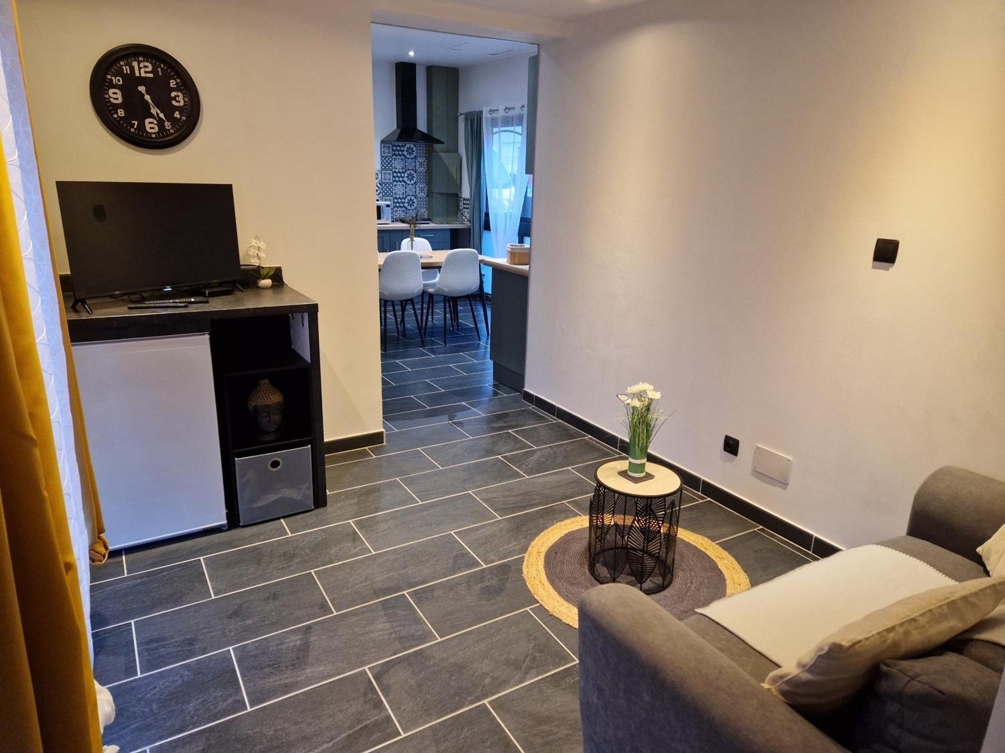 Grand Studio 2 Personnes Saint-Amand-Montrond Exterior photo